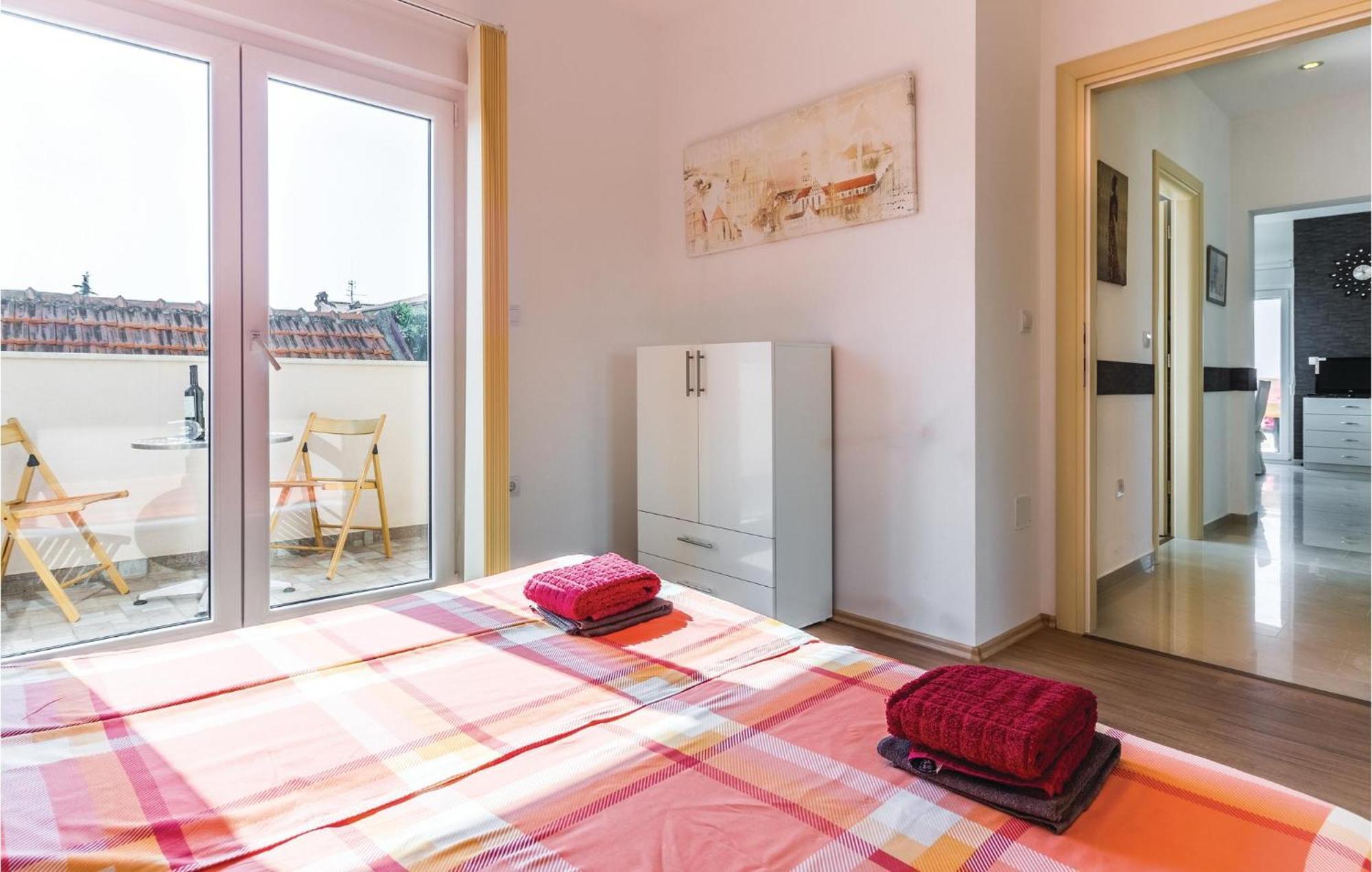 Stunning Apartment In Fazana With House Sea View Exterior photo